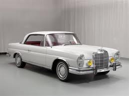 Mercedes 200 W114 Sedan Serie 1 - [1967]