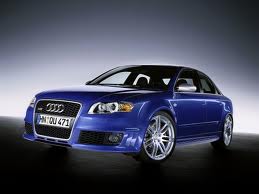 Audi A4 RS4 4.2 V8 Audi A4 RS4 4.2 V8